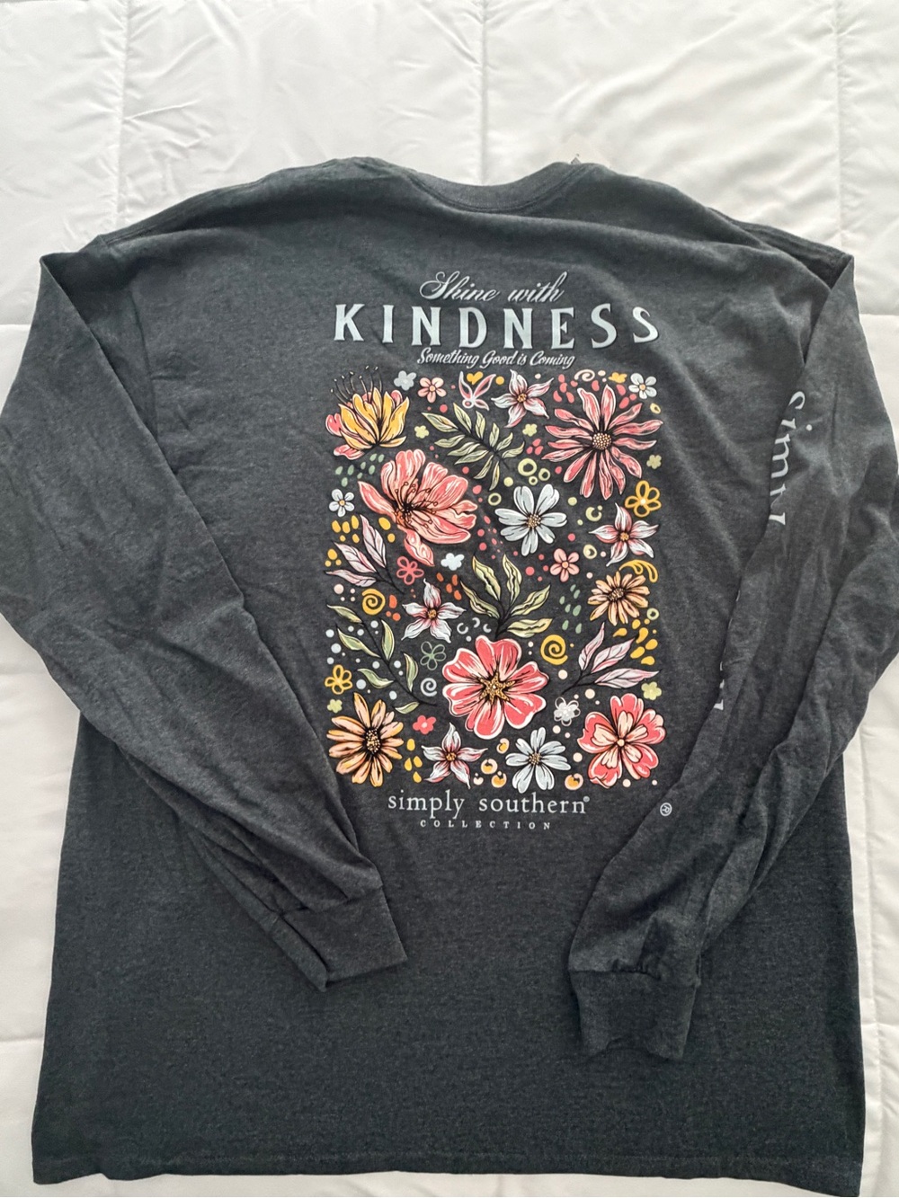 Simply Southern “Shine With Kindness” Longsleeve Tee. Size XLarge